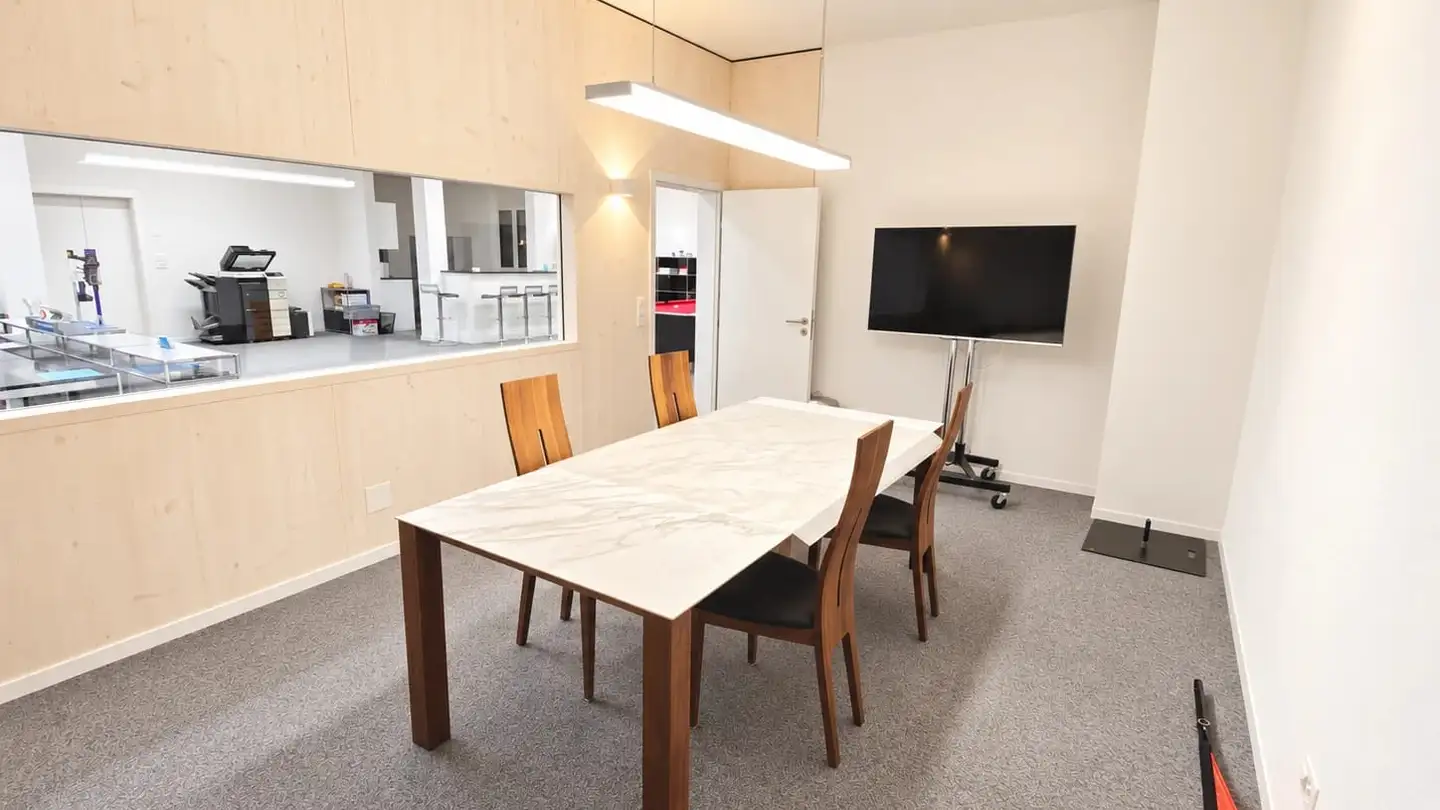 Mixed-use building for sale - Kreuzplatz 1, 6287 Aesch LU - Photo 3