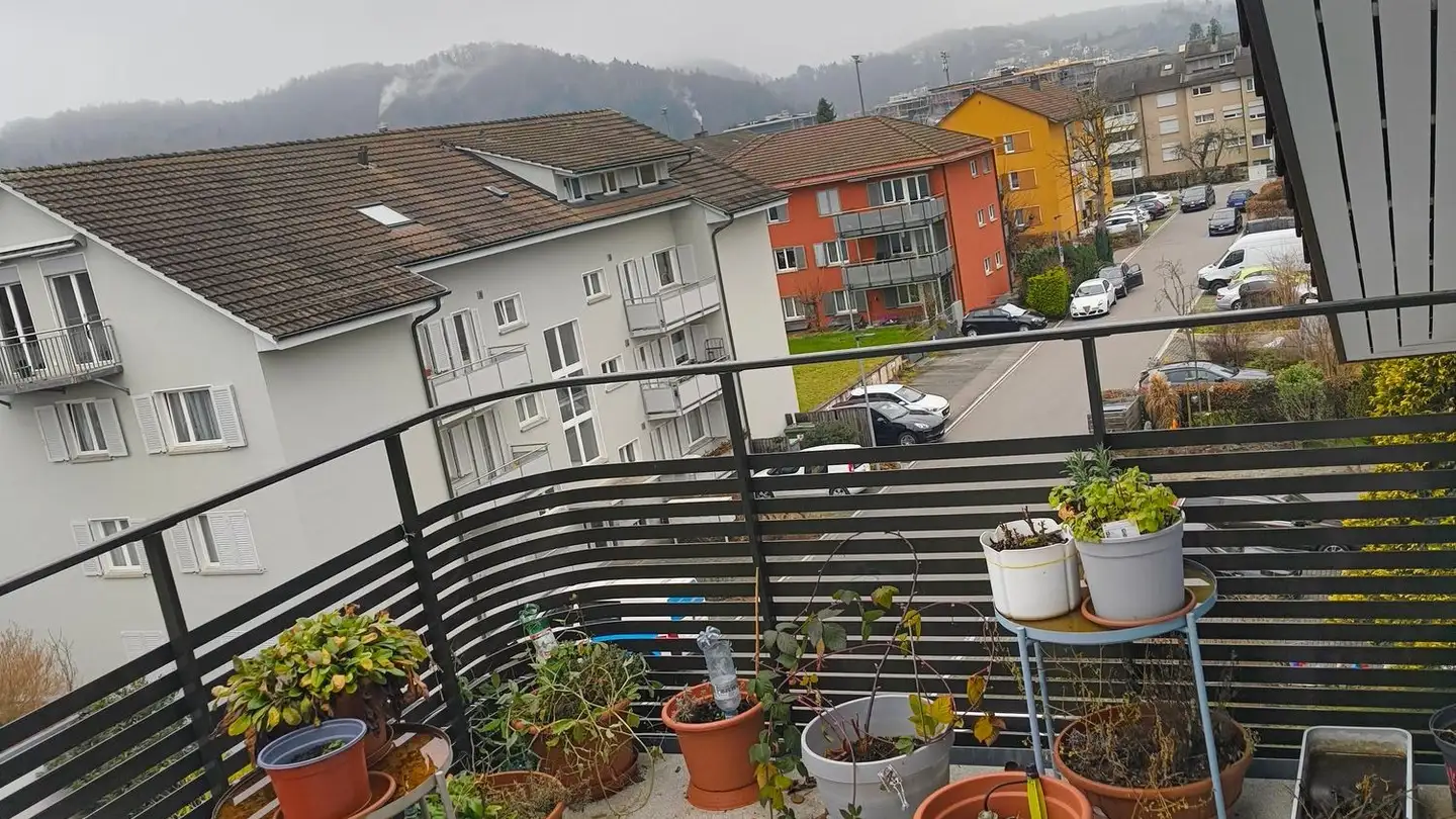 Dachgeschosswohnung mieten - Lägernstrasse 19, 5430 Wettingen - Foto 4