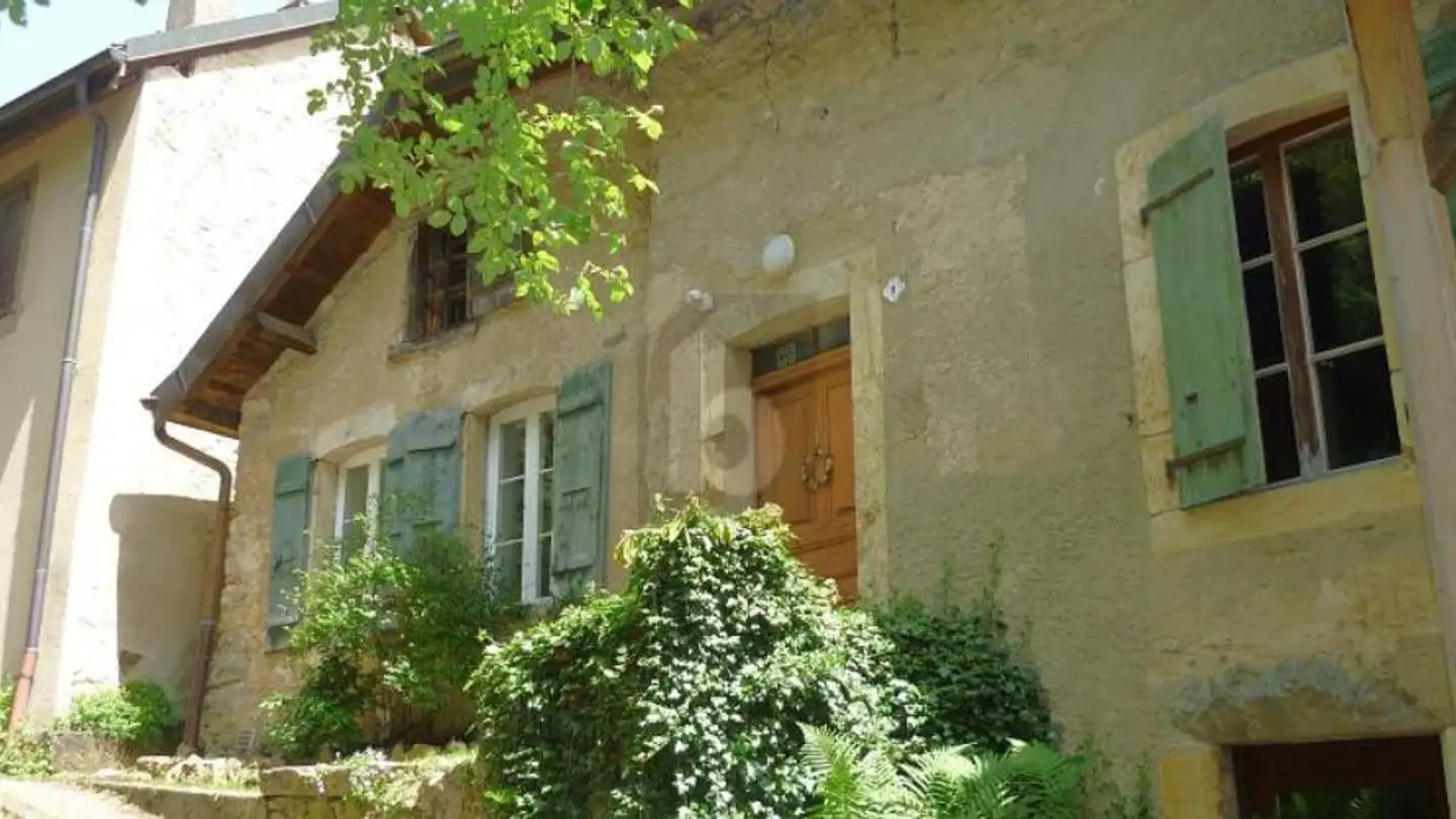 Attic flat for rent - 1323 Romainmôtier