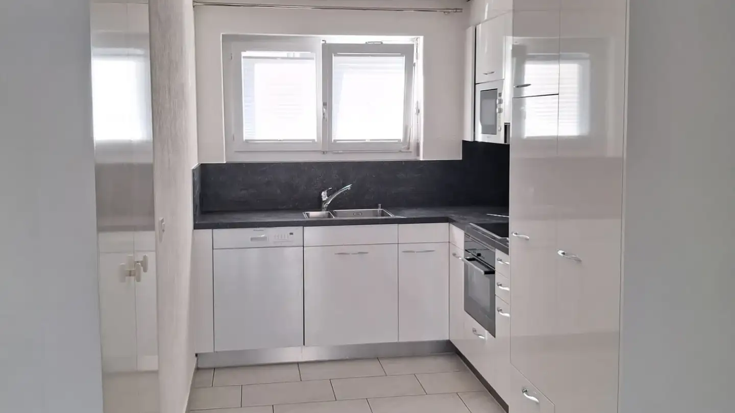 Row house for rent - 3800 Interlaken - Photo 4
