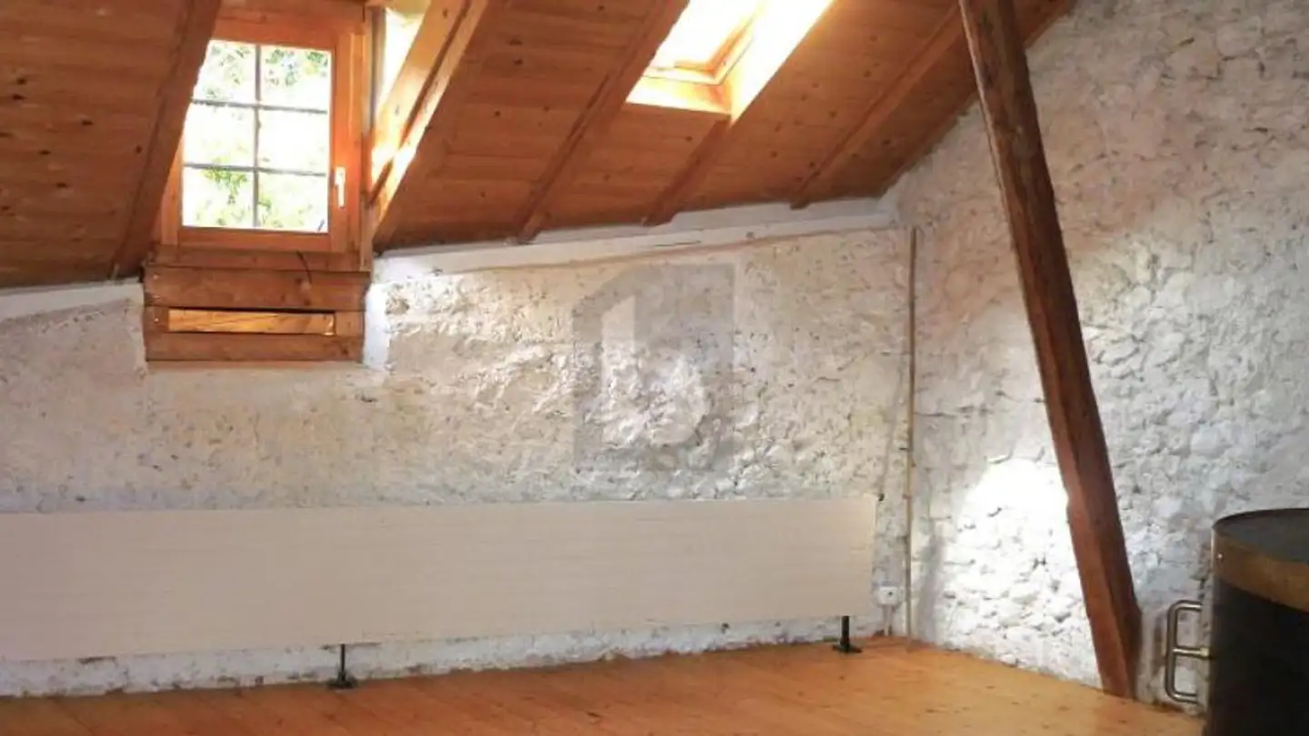 Attic flat for rent - 1323 Romainmôtier - Photo 3