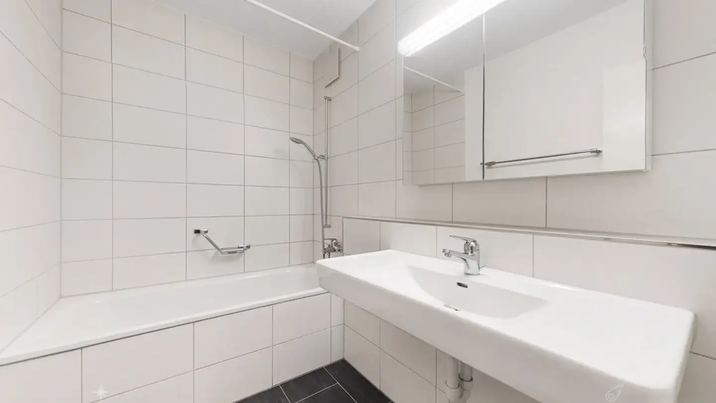 Appartamento in affitto - Rue Du Rüschli / Rüschlistrasse 8, 2502 Biel/Bienne - Foto 3