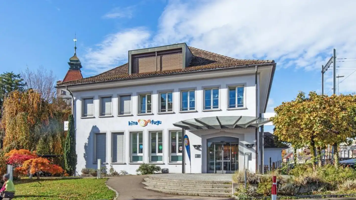 Workshop for rent - Bahnhofstrasse 5, 8630 Rüti ZH
