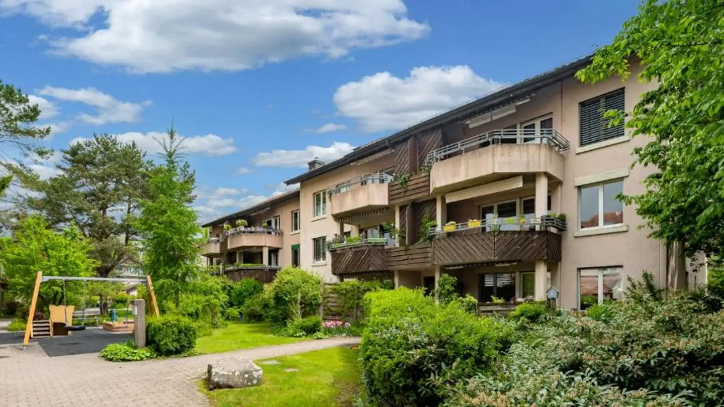 Underground parking space for rent - Meienfeldstrasse, 8640 Rapperswil SG
