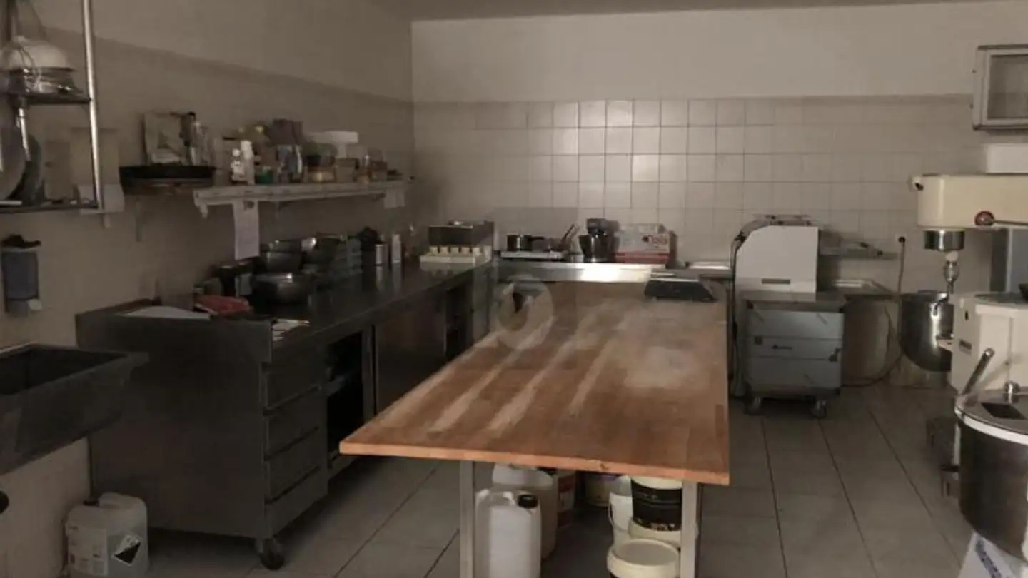 Commercial for rent - 6710 Biasca - Photo 4