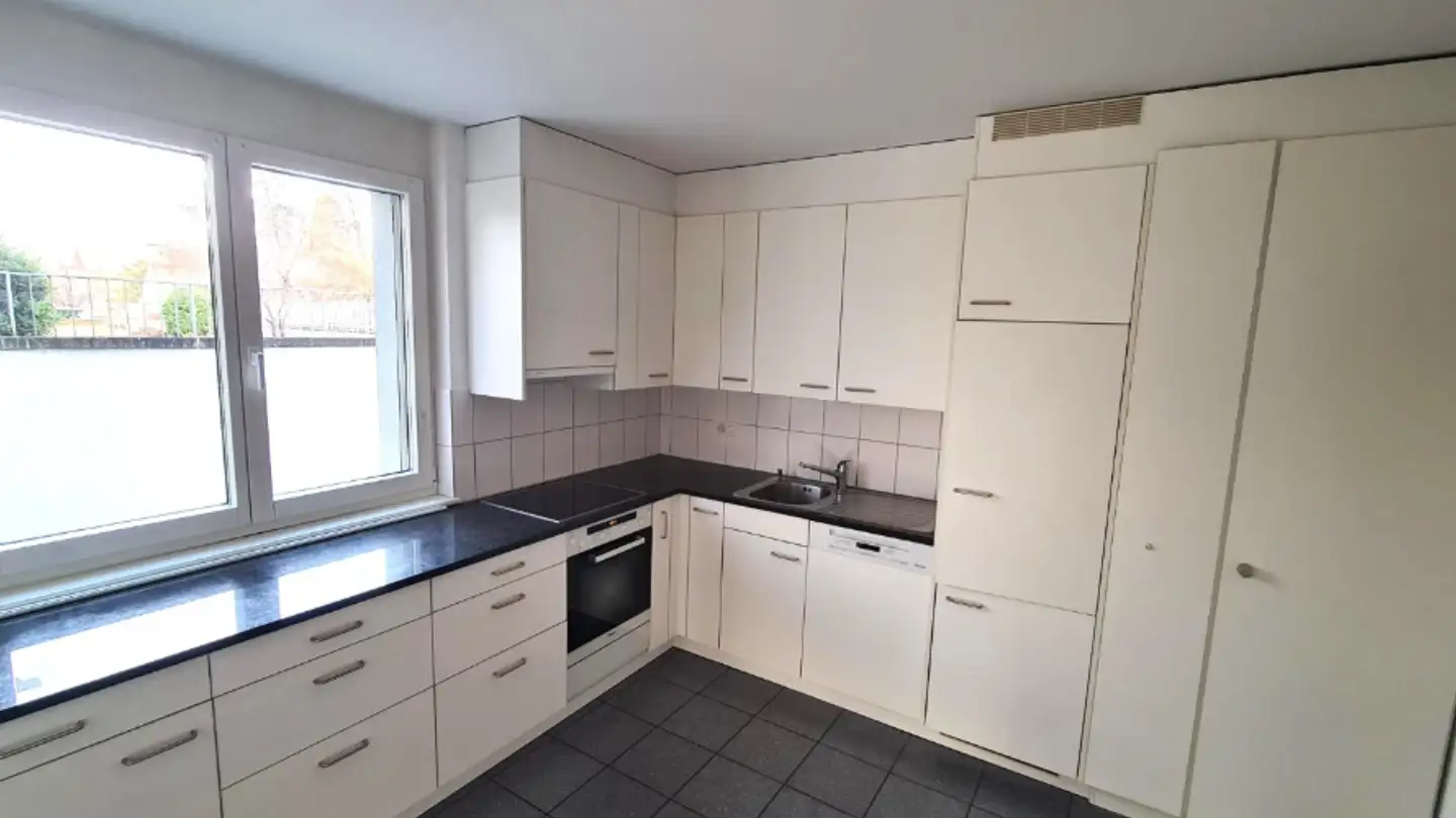 Apartment for rent - Hauptstrasse 44, 4450 Sissach - Photo 4