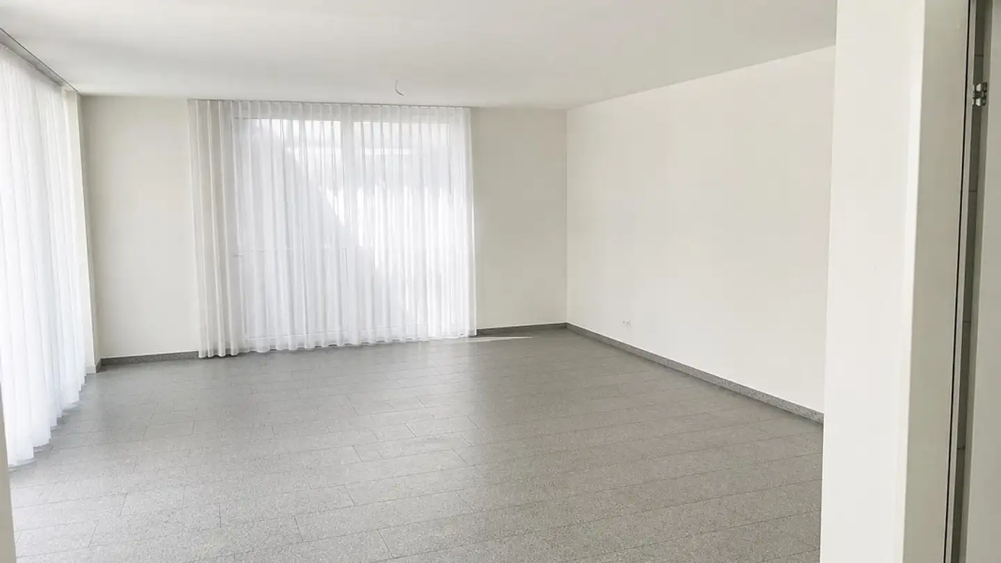 Apartment for rent - Gadenzweg 17, 7206 Igis - Photo 2
