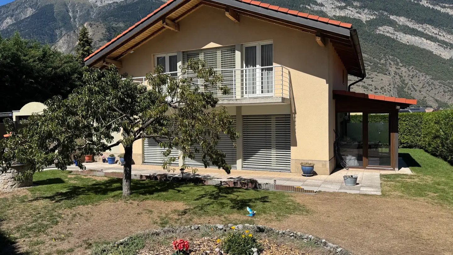 Villa for sale - 1907 Saxon