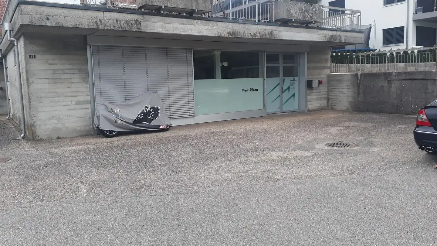 Commerciale in affitto - Bergstrasse 15, 4853 Riken AG