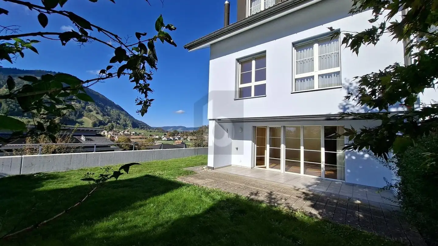 Duplex à louer - 6417 Sattel