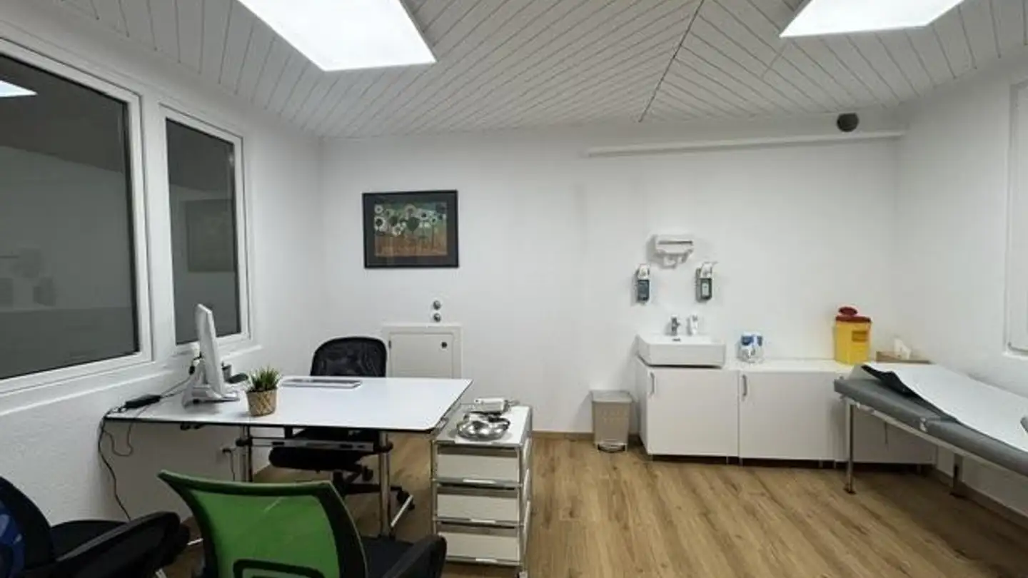 Commercial for rent - Bahnhofstrasse 1, 6312 Steinhausen - Photo 4