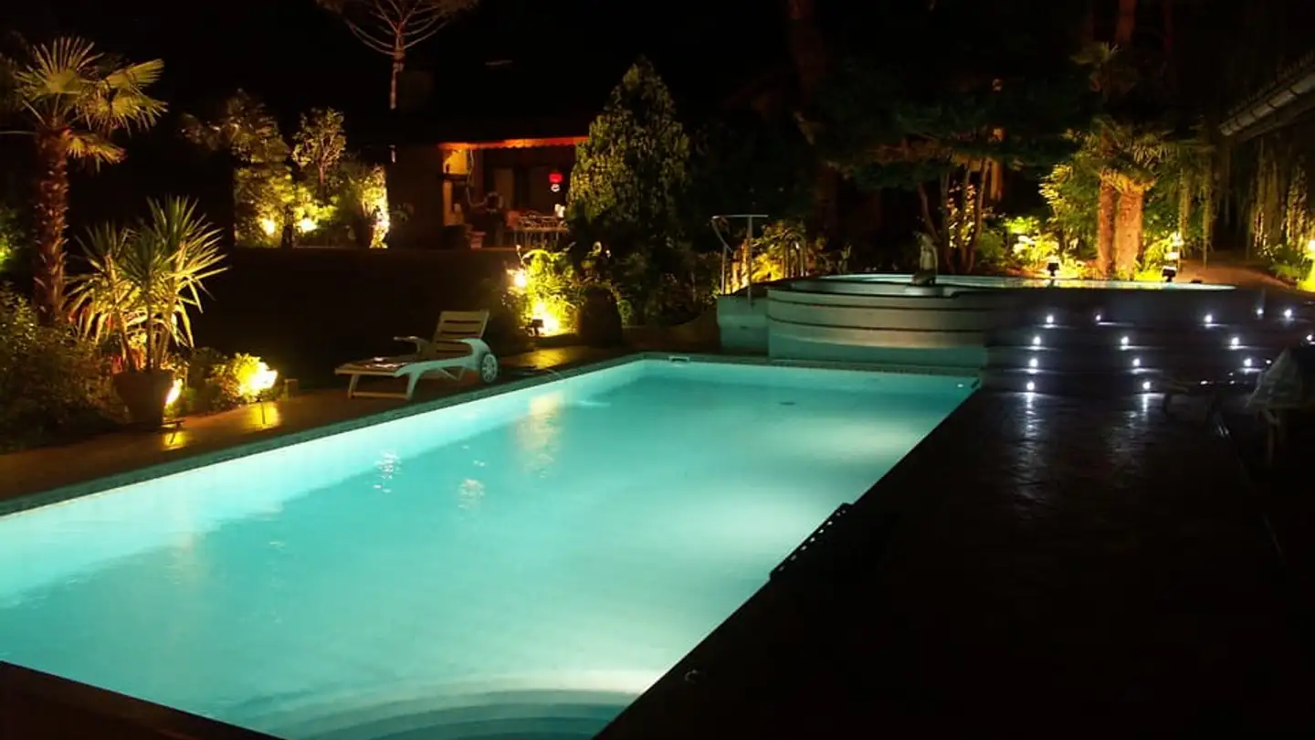 Single house for sale - 1295 Mies