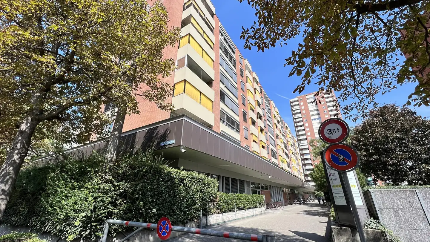 Dachgeschosswohnung mieten - Claragraben 136, 4057 Basel