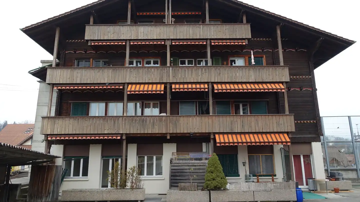 Mehrfamilienhaus kaufen - Obere Bahnhofstrasse 2, 3700 Spiez