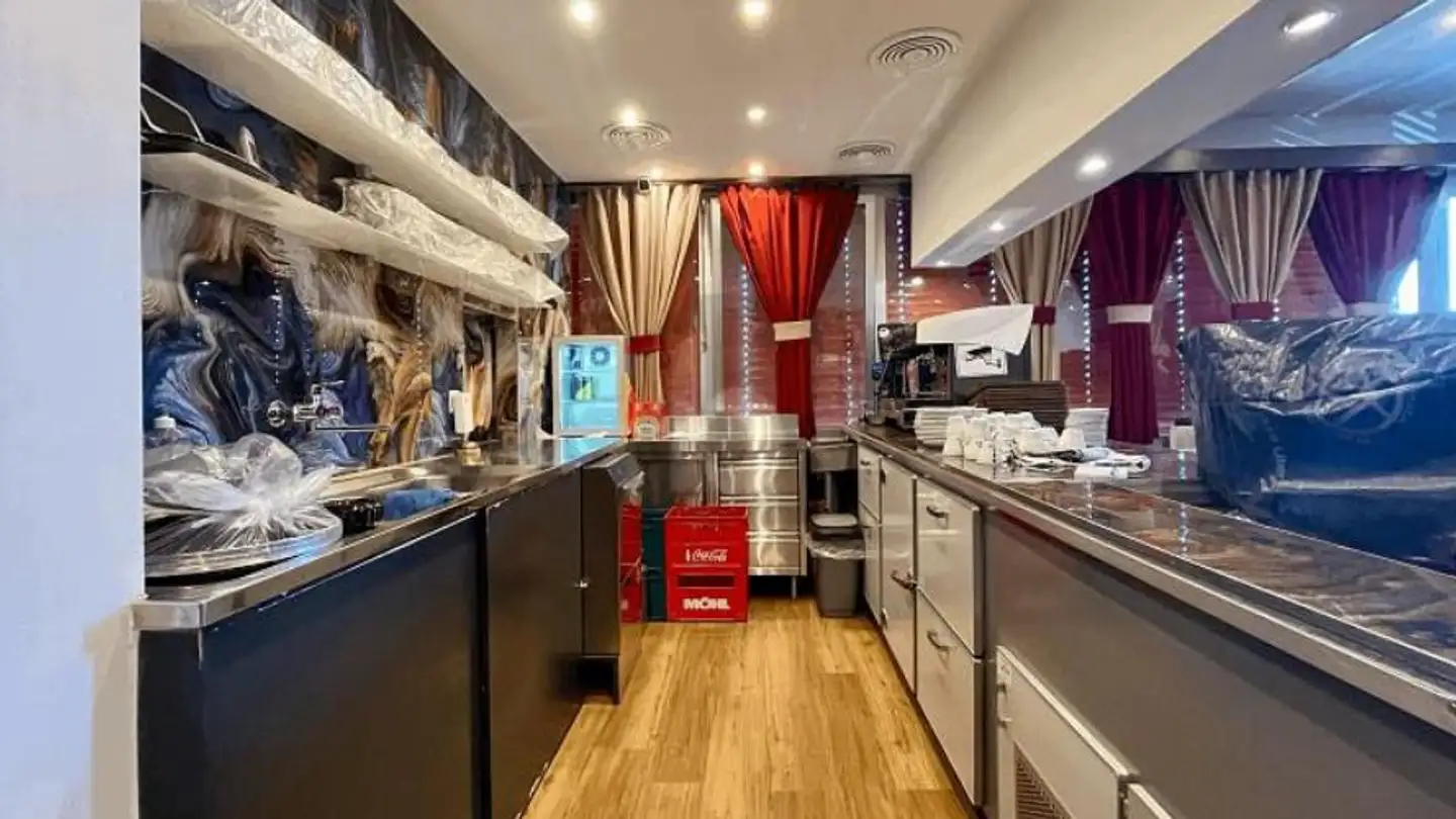 Restaurant for rent - 8406 Winterthur - Photo 3
