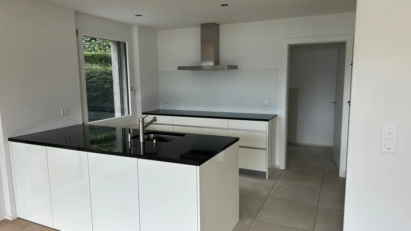 Wohnung mieten - Herzogenacker 38, 3654 Gunten - Foto 2