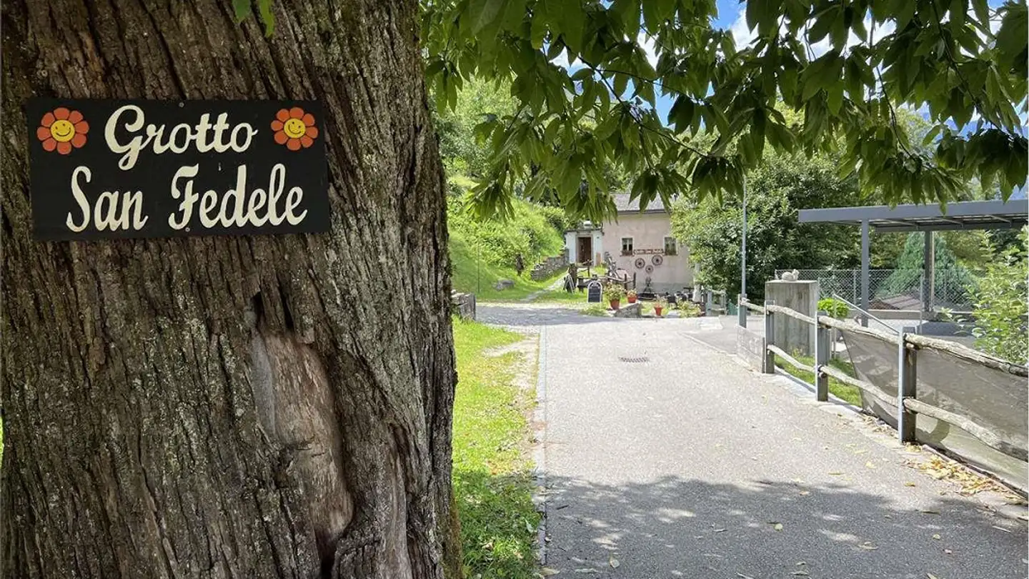 Ristorante in vendita - 6535 Roveredo GR