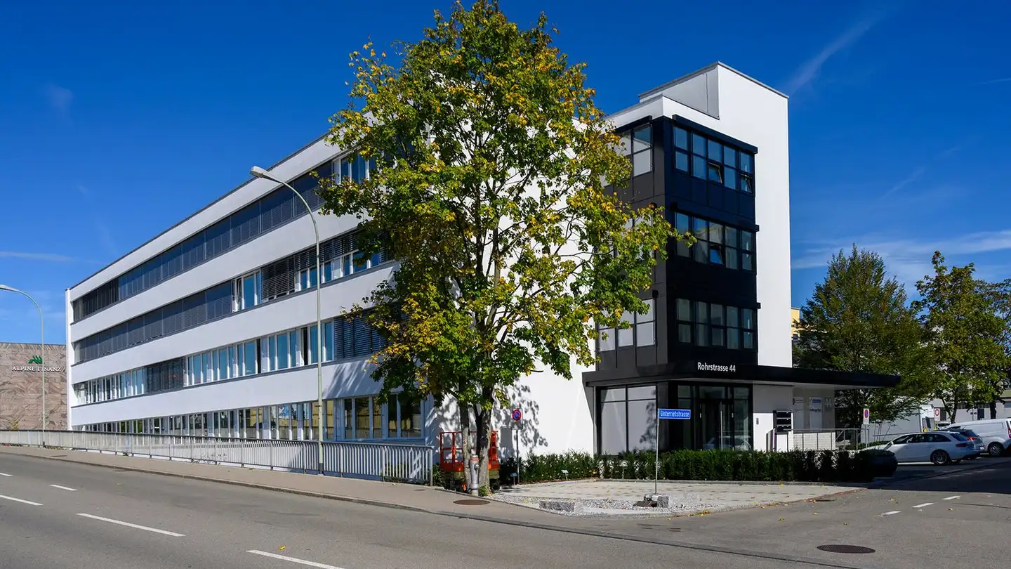 Commercial for rent - Rohrstrasse 44, 8152 Glattbrugg