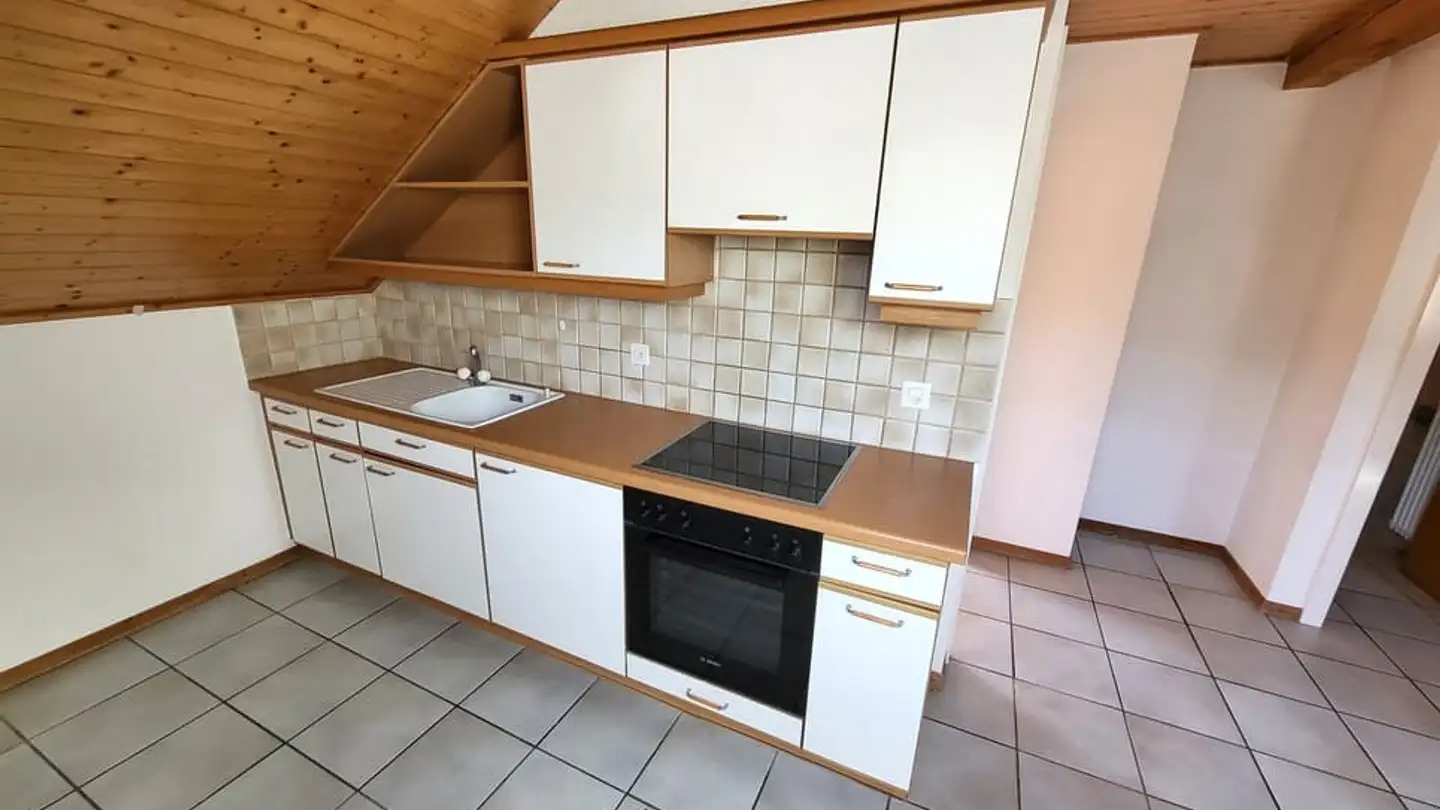 Wohnung mieten - Rue de l'Ouest 5, 2108 Couvet - Foto 2