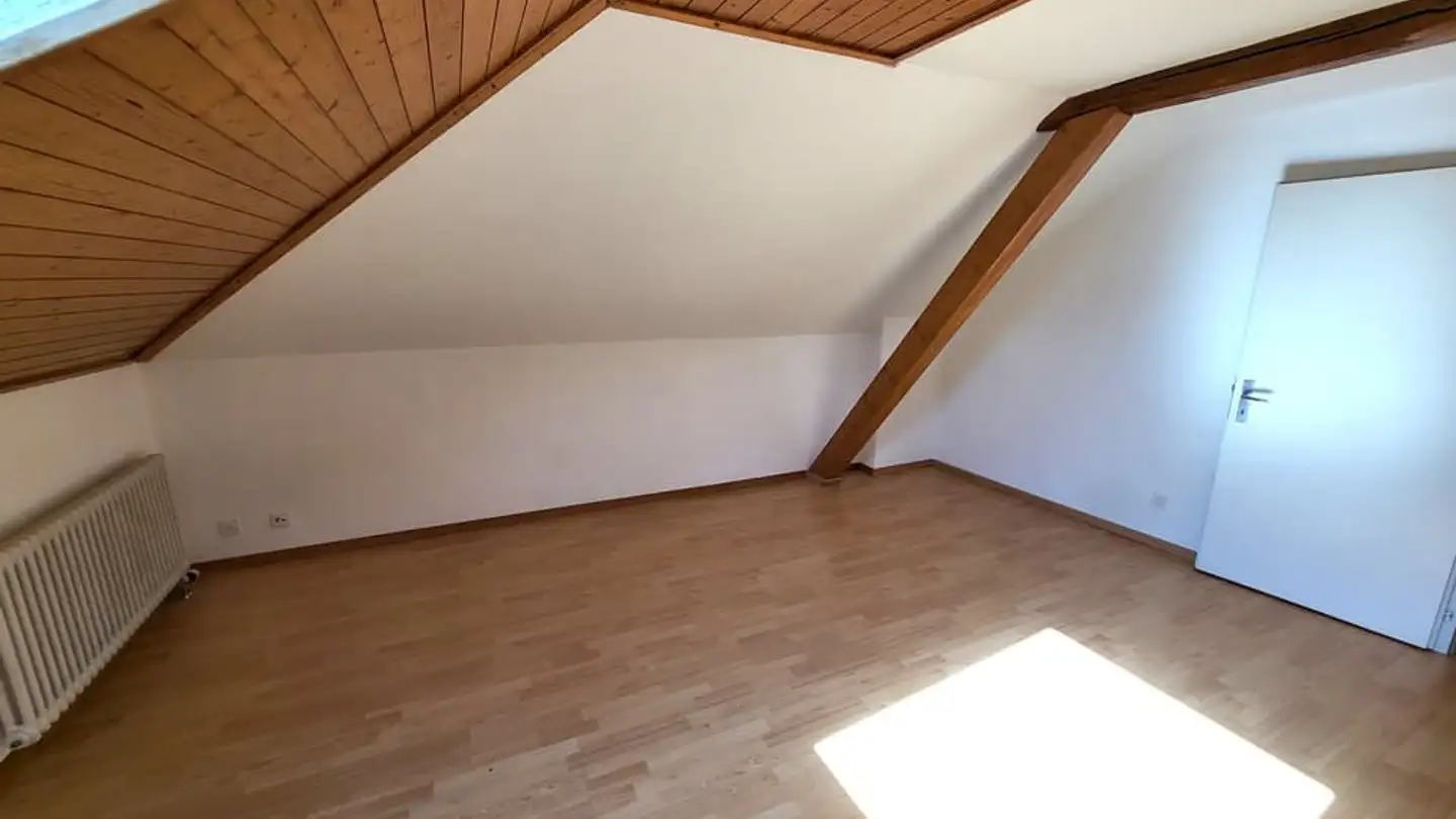 Wohnung mieten - Rue de l'Ouest 5, 2108 Couvet - Foto 4