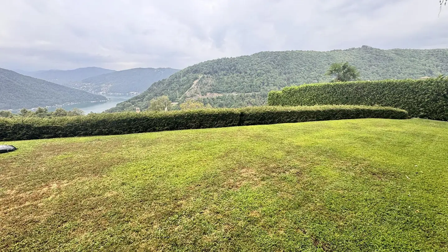 Commercial building plot for sale - 6821 Rovio