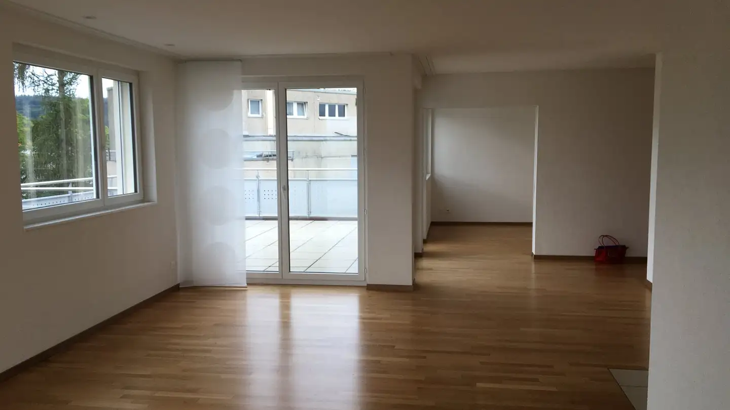 Appartement à louer - Kurvenstrasse 11, 8600 Dübendorf - Photo 2