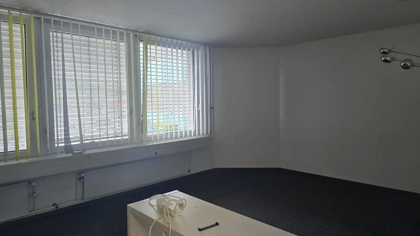 Office space for rent - Vogelsangstrasse 15, 8307 Effretikon