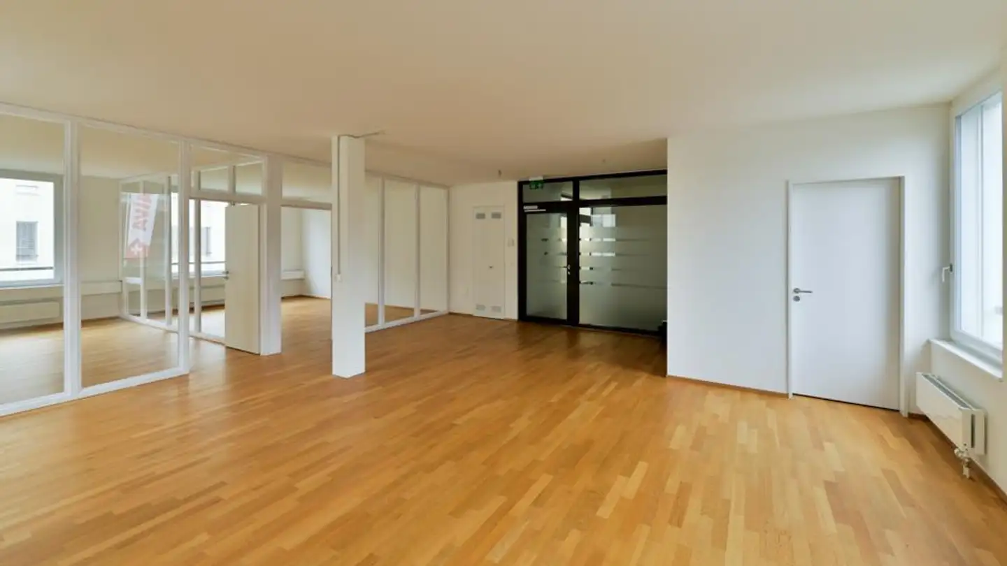 Spazio ufficio in affitto - Röhrlistrasse 3, 6353 Weggis - Foto 3