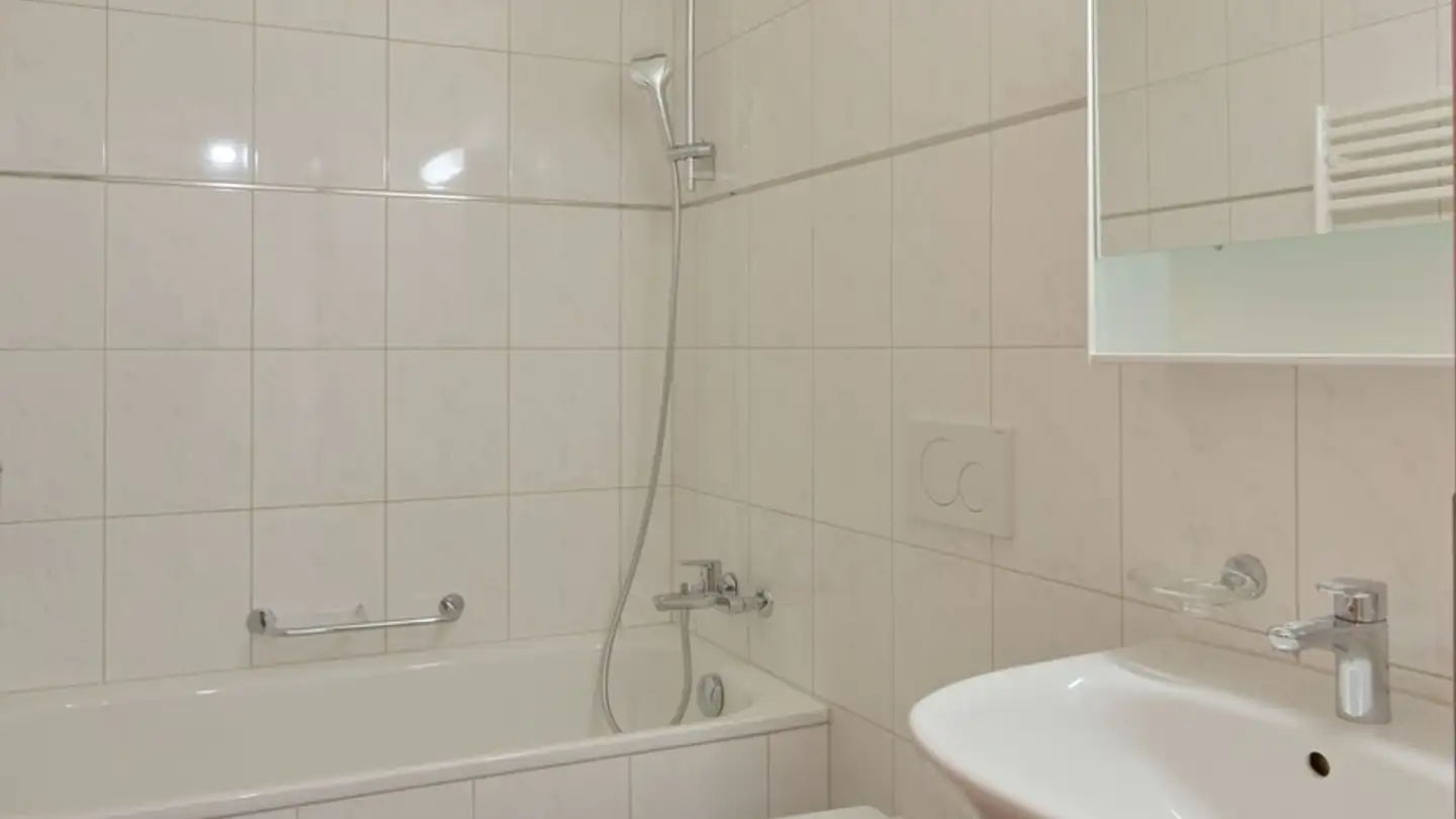 Appartamento in affitto - Kleinhüningerstrasse, 4057 Basel - Foto 2