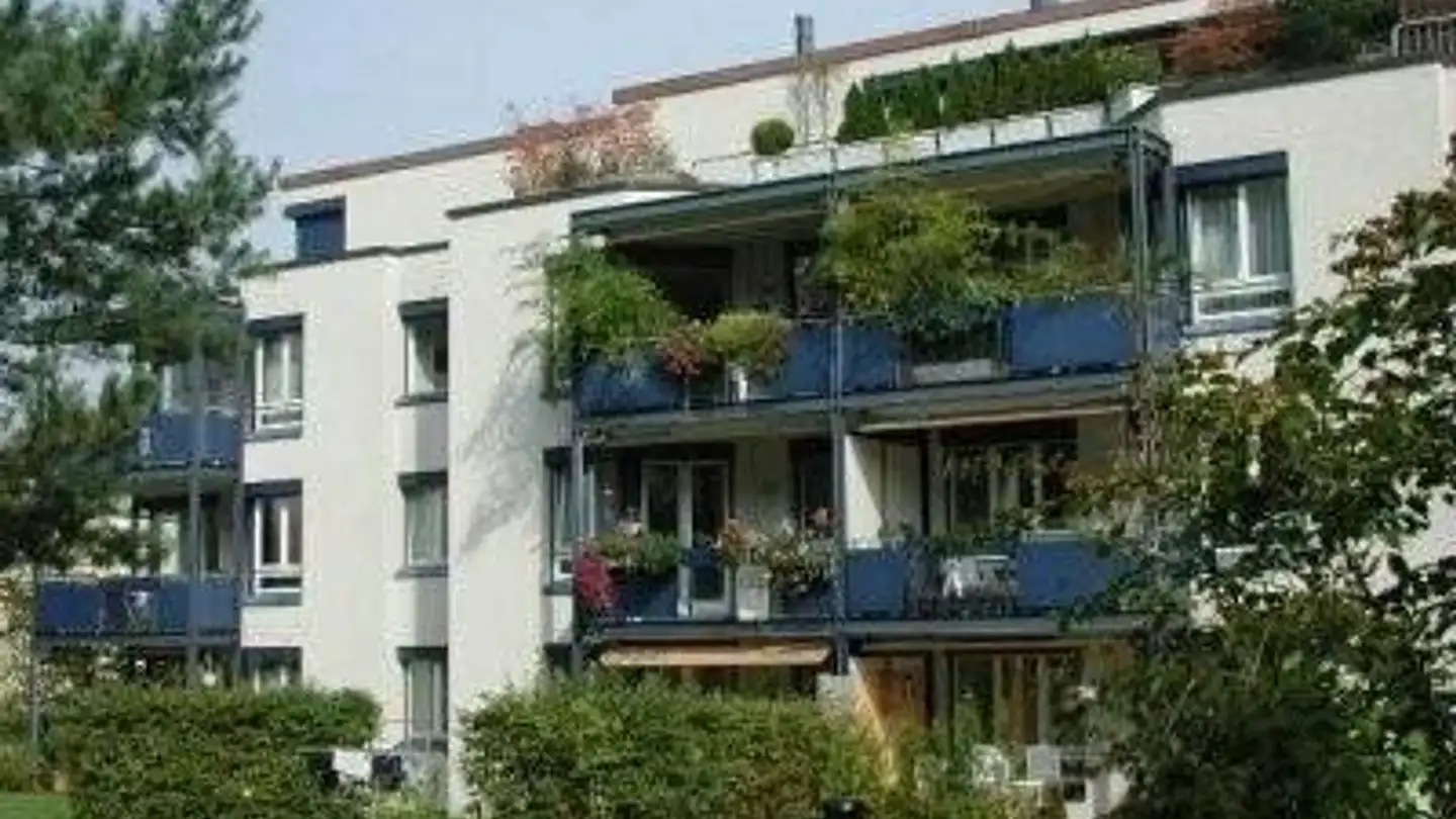 Single garage for rent - Zelgmatt 7, 8132 Egg b. Zürich
