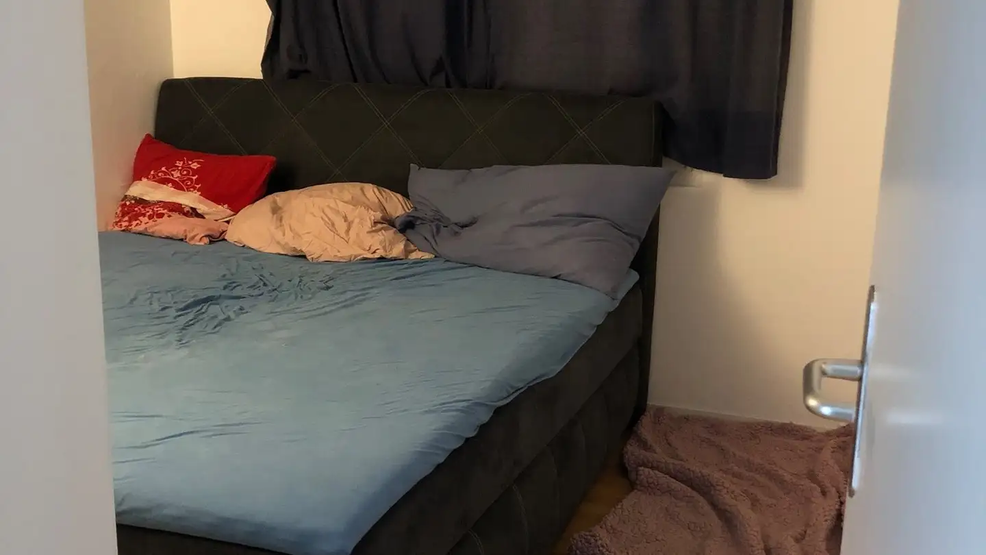 Chambre à louer - Kantonsstrasse 15a, 8864 Reichenburg