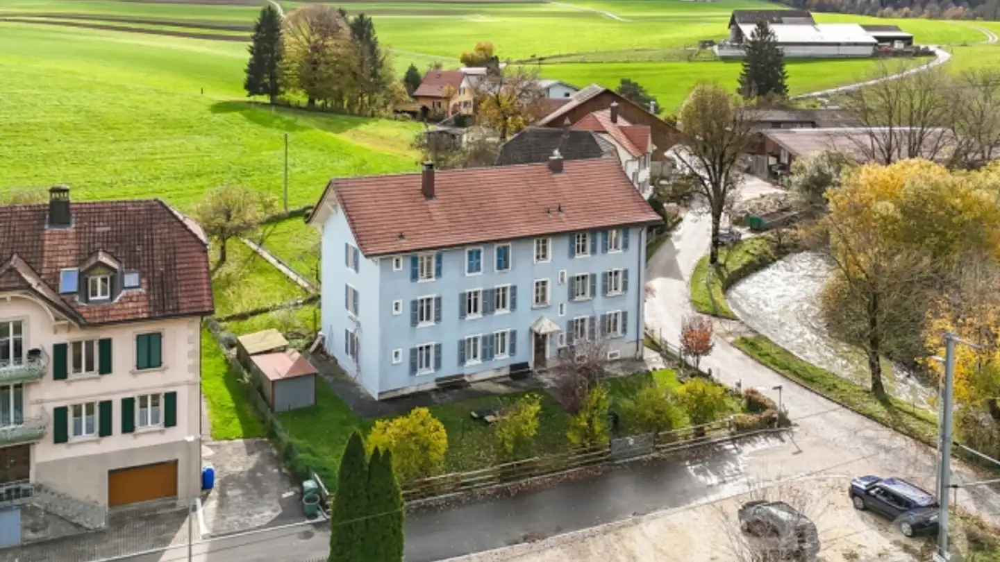 Mehrfamilienhaus kaufen - 2612 Cormoret