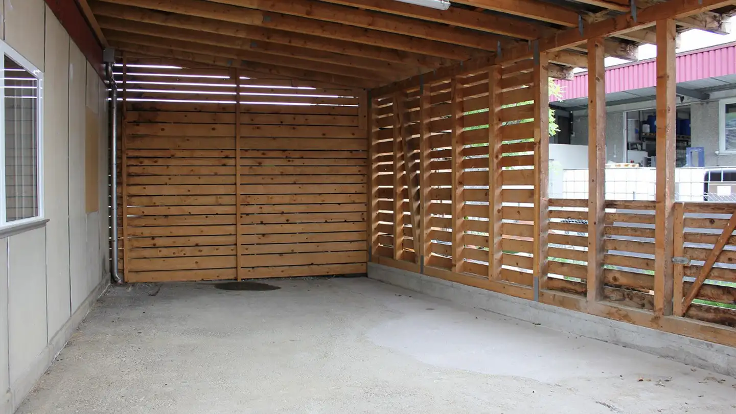 Espace de stockage à louer - Flurhofstrasse 3, 6374 Buochs