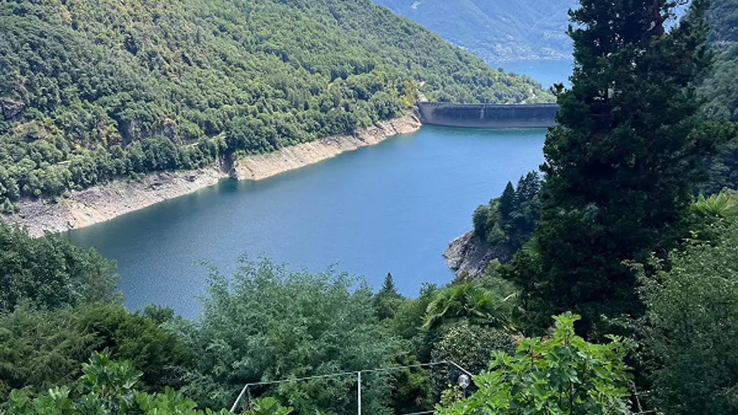 Terrain constructible à vendre - 6647 Mergoscia