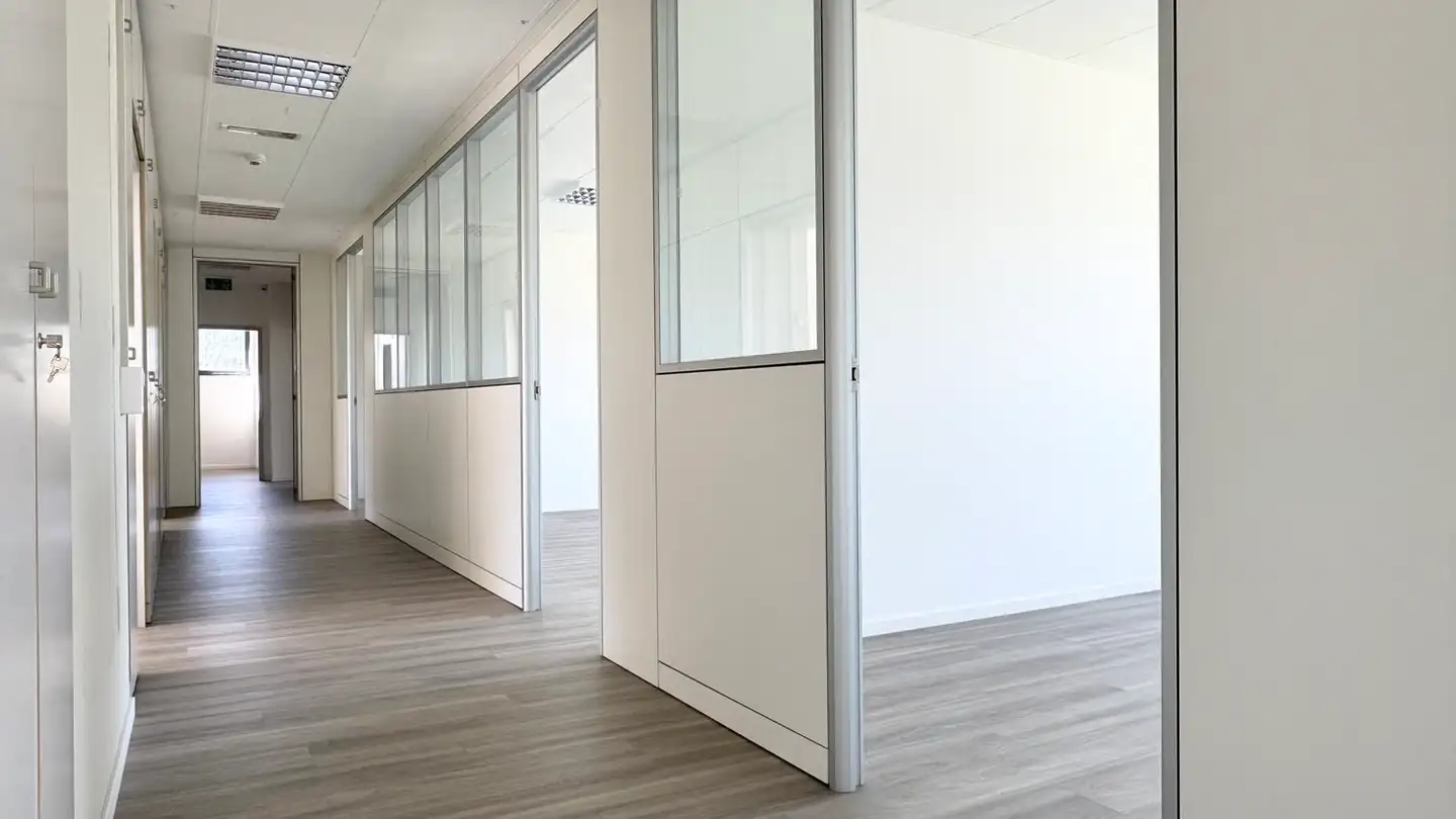 Bürofläche mieten - Via Giuseppe Motta 5, 6828 Balerna - Foto 3