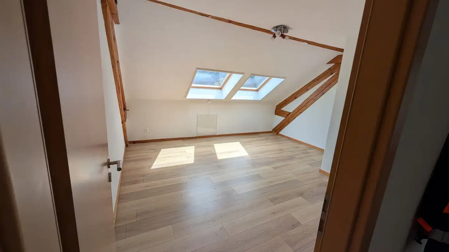 Single room for rent - Grand-Bourgeau, 2126 Les Verrières - Photo 2