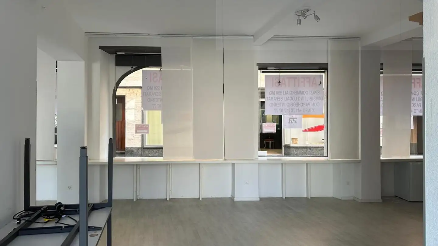 Commercial à louer - 6850 Mendrisio - Photo 4