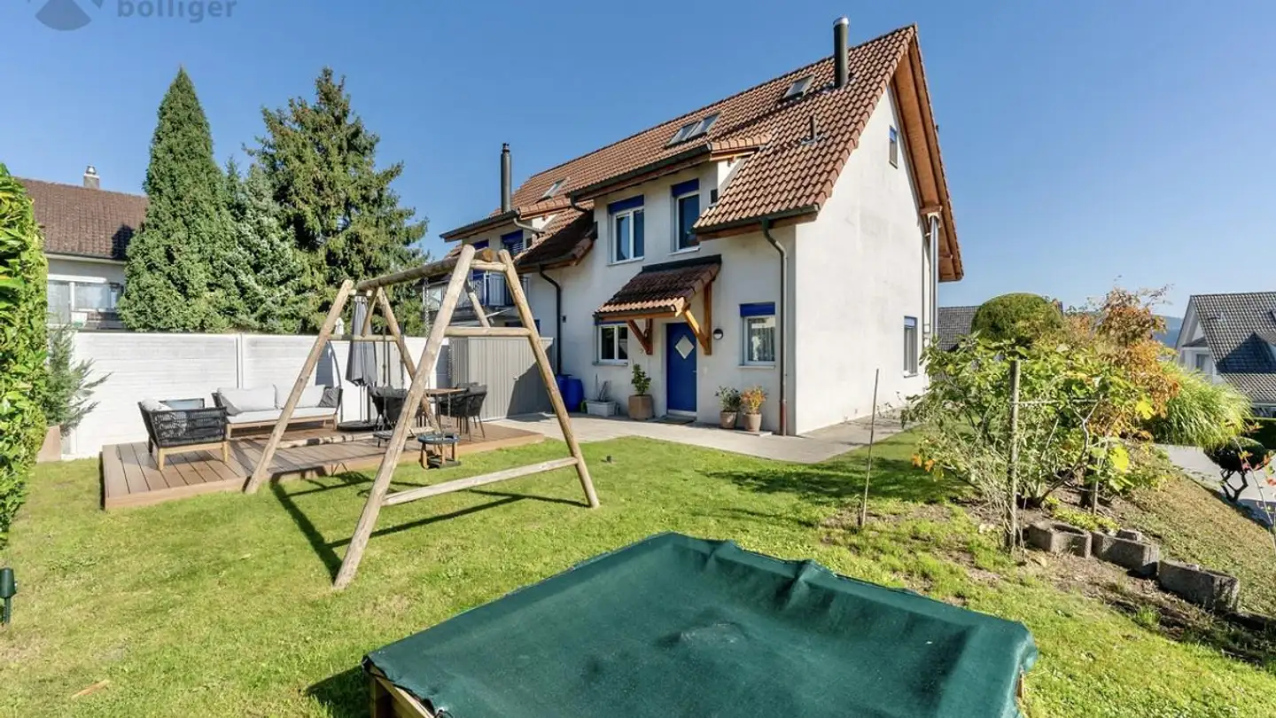 Semi-detached house for sale - Unterer Froburgweg, 4852 Rothrist