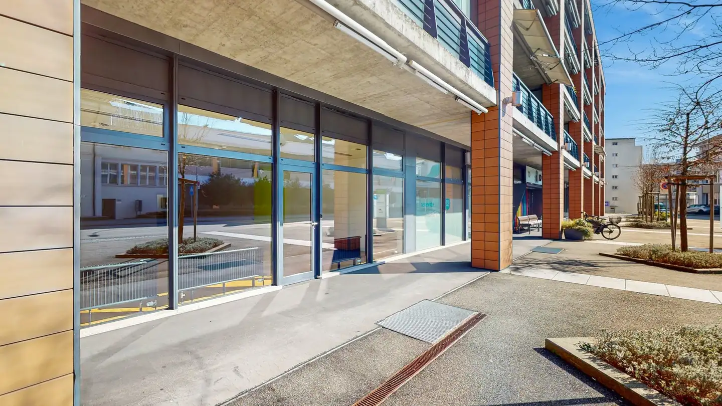 Shop for rent - Solothurnerstrasse 72, 4600 Olten - Photo 2