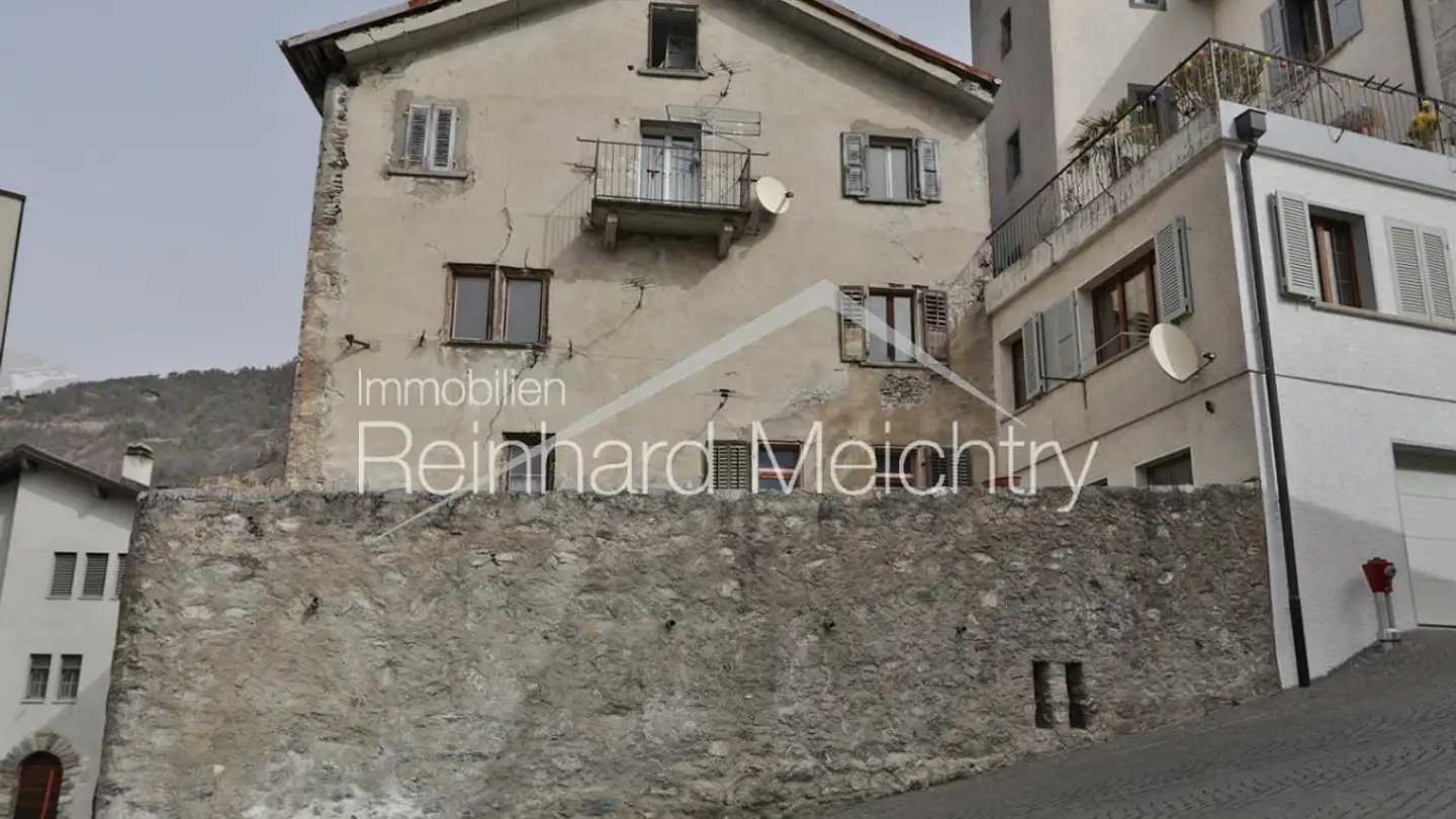 Single house for sale - 3953 Leuk Stadt