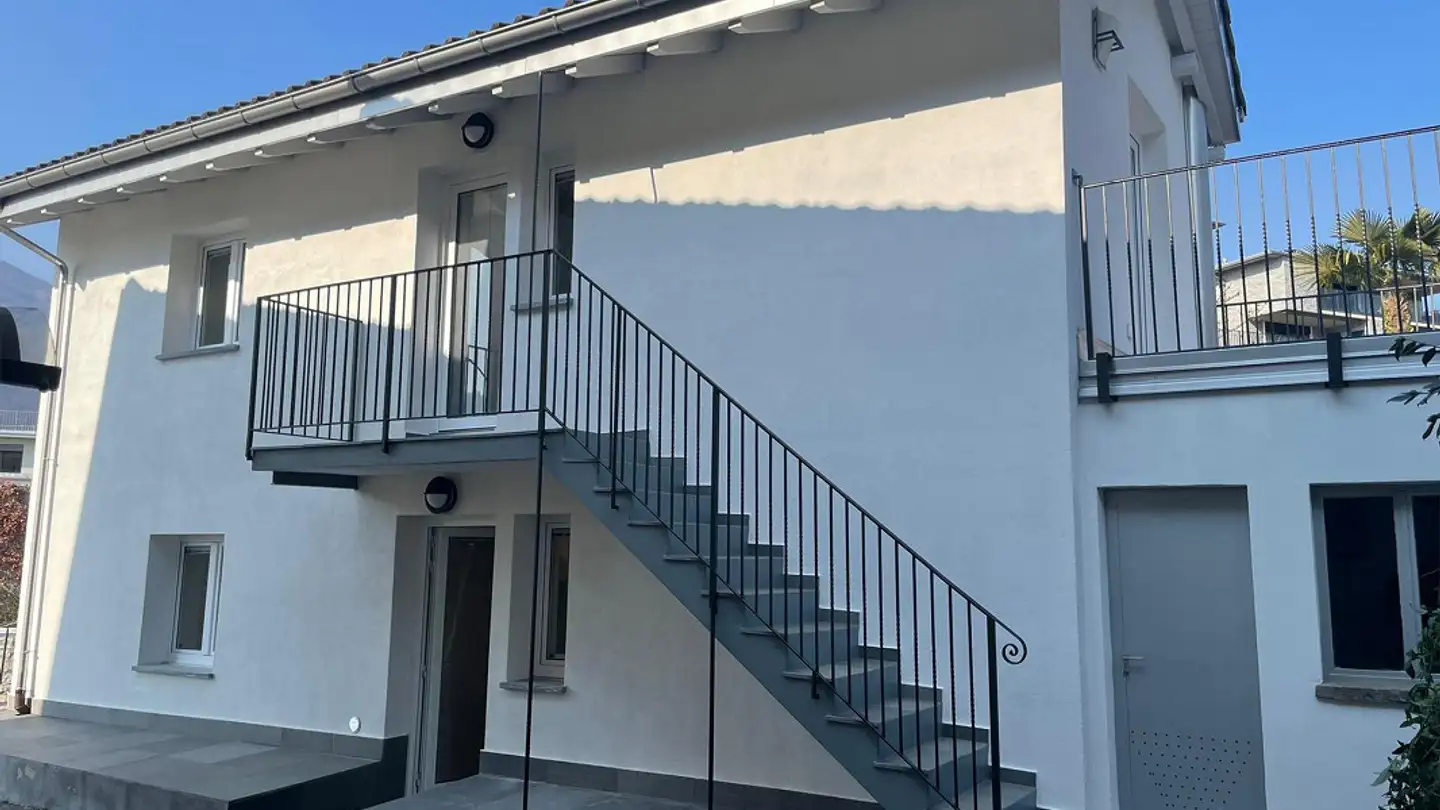 Residential building for sale - 6814 Cadempino