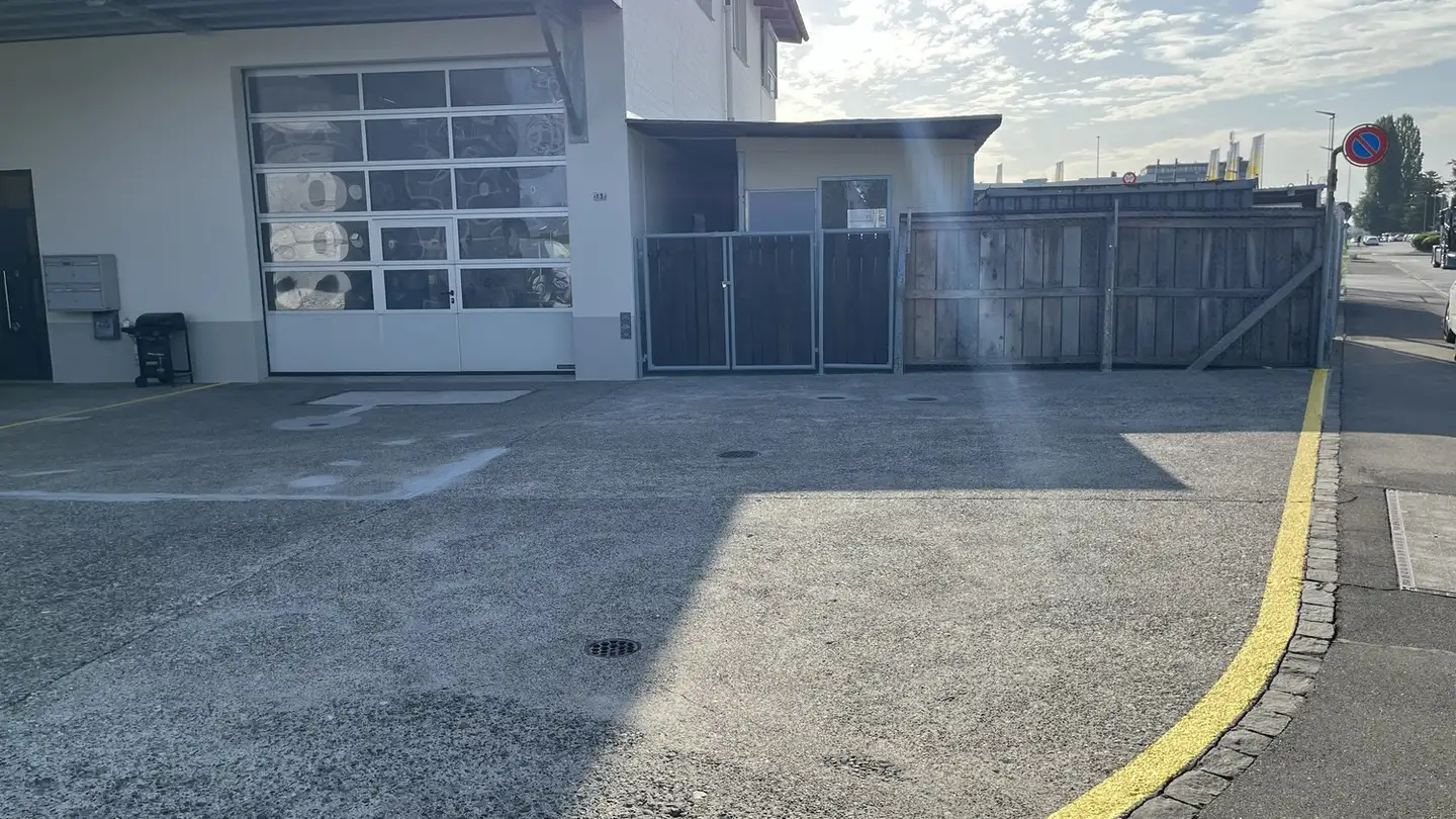 Gewerbe mieten - Hüttenwiesenstrasse 13, 8108 Dällikon