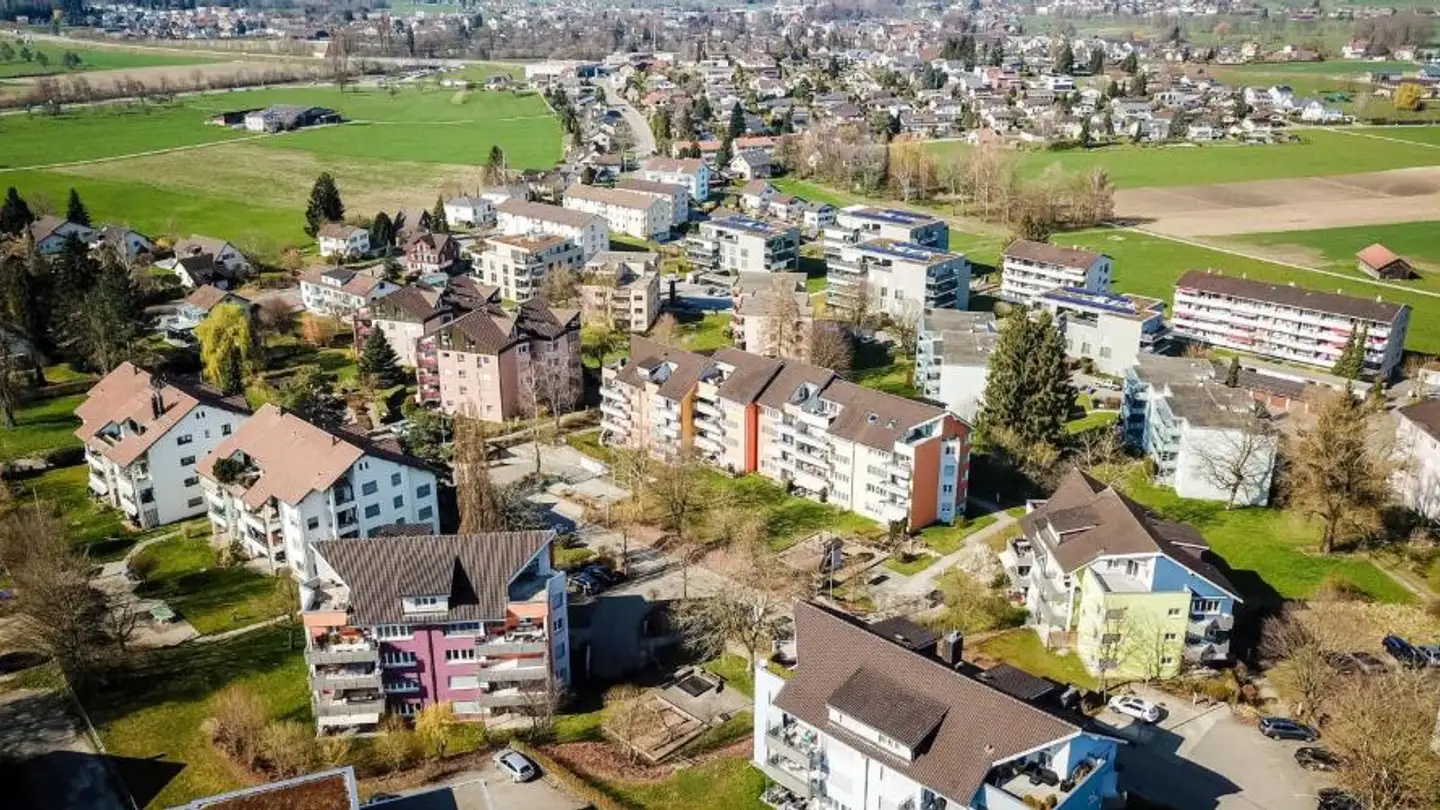 Tiefgaragenstellplatz mieten - Flurhofstrasse, 8370 Sirnach