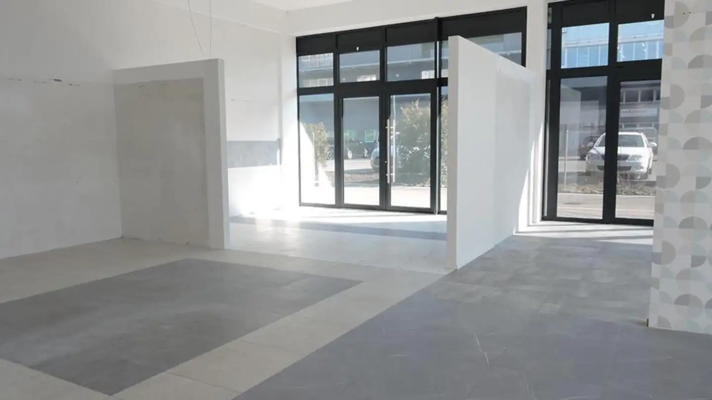 Shop for rent - 1852 Roche VD