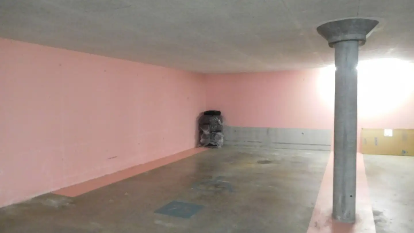 Place de parking extérieure à louer - Aemättlistrasse 1d, 6370 Stans