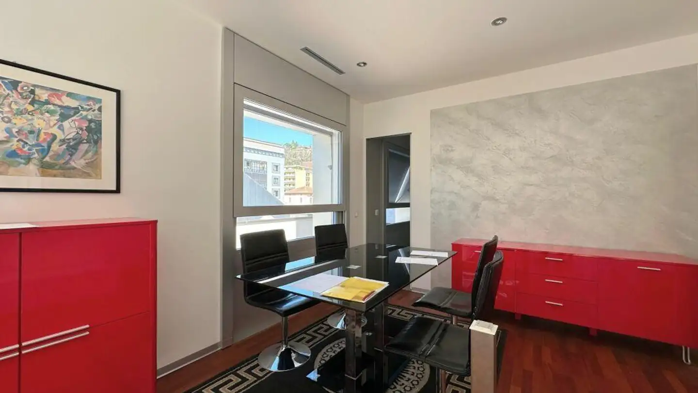 Office space for rent - Via Delle Scuole 17, 6900 Paradiso - Photo 2