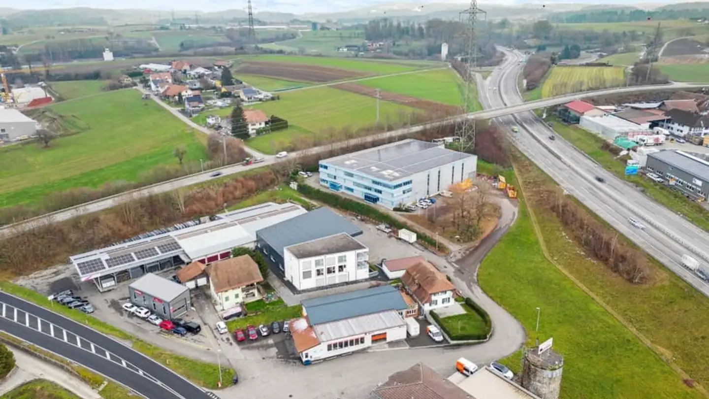 Gewerbe mieten - Gewerbezone Widalmi, 3216 Ried b. Kerzers - Foto 3