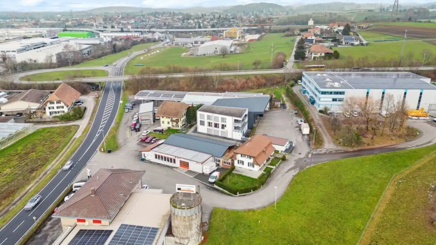 Gewerbe mieten - Gewerbezone Widalmi, 3216 Ried b. Kerzers - Foto 2