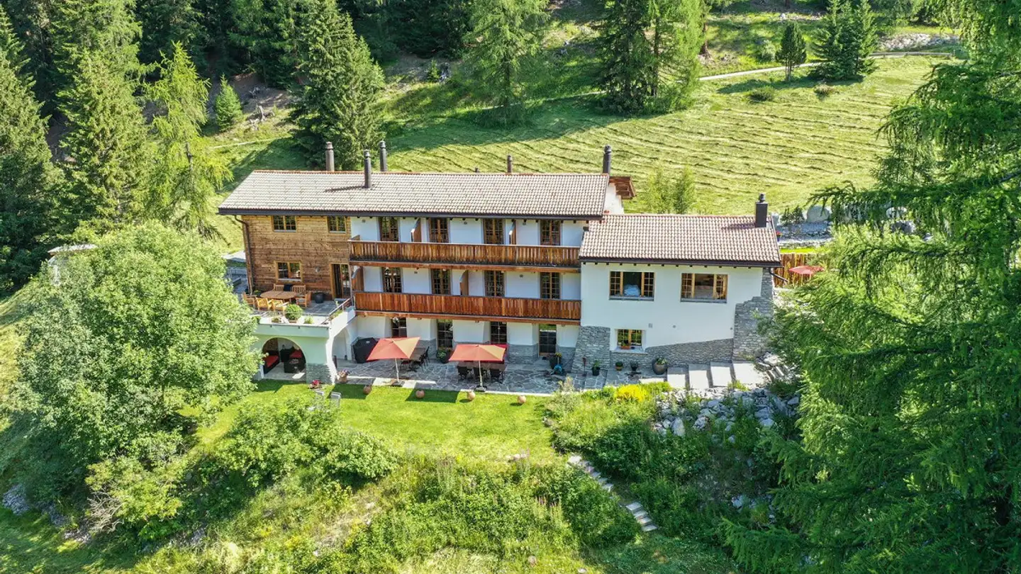 Chalet for sale - 7532 Tschierv - Photo 2