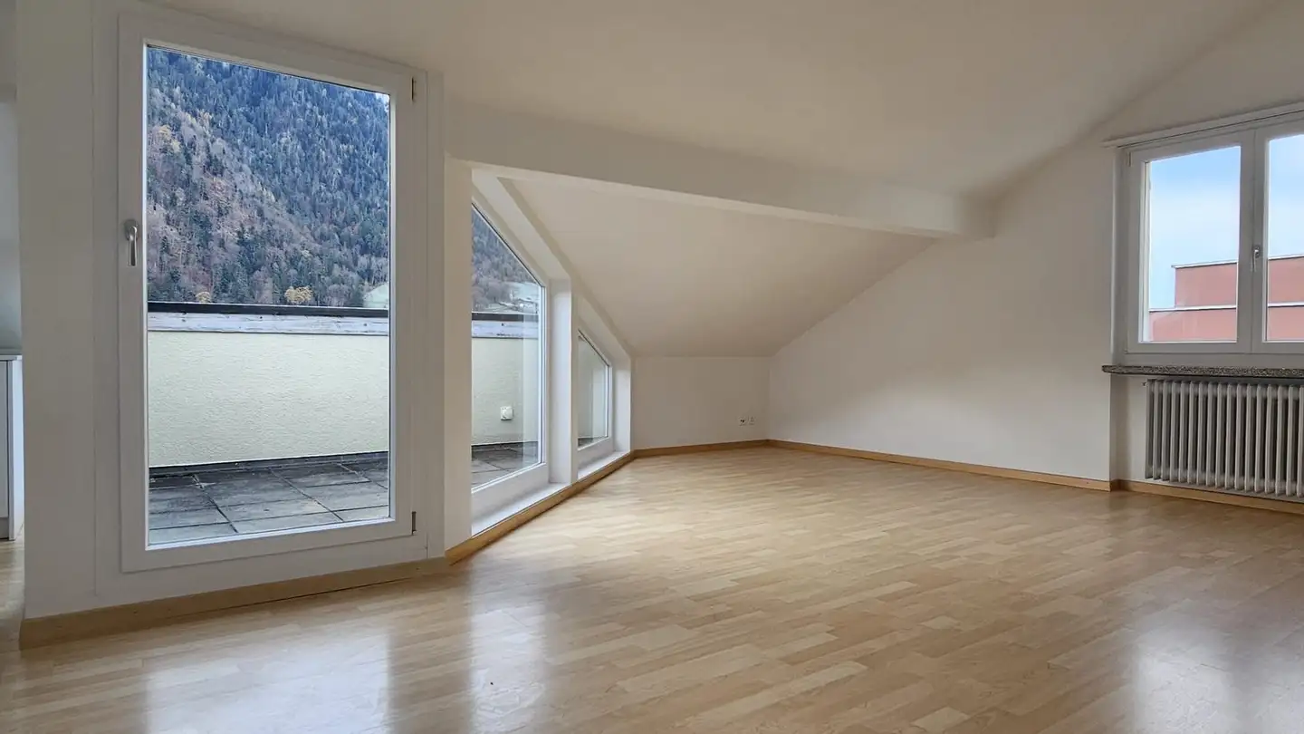 Attic flat for rent - Salvatorenstrasse 58, 7000 Chur - Photo 3